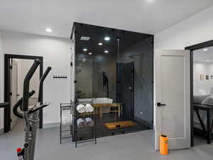 Workout room with recessed lighting