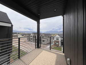 Owner's balcony with a mountain view and a residential view