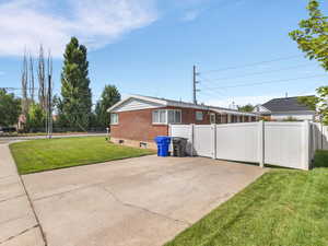 Exterior space with a gate