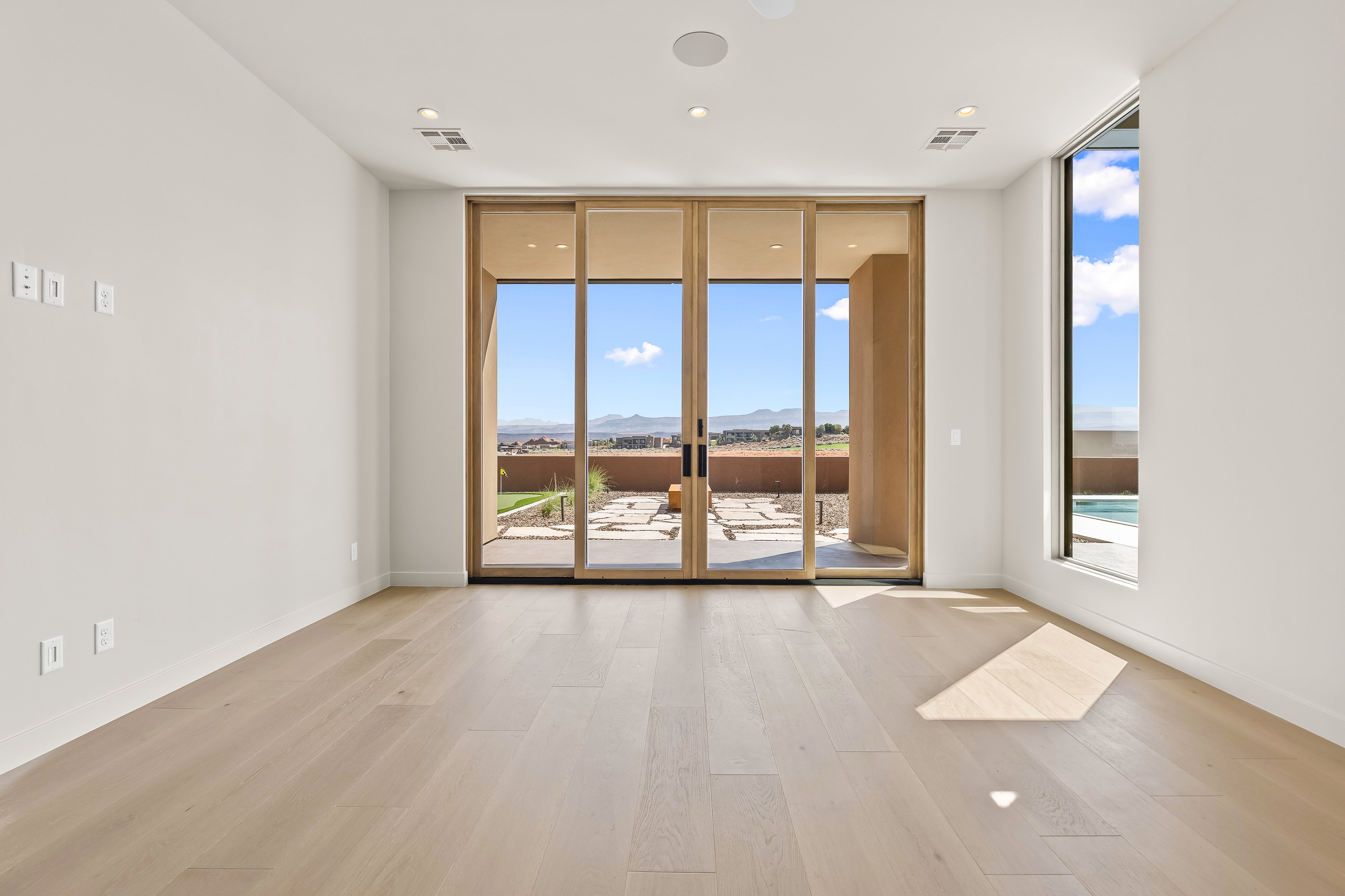 Flex/Bedroom 2 with Large Slider and Ensuite Bathrom