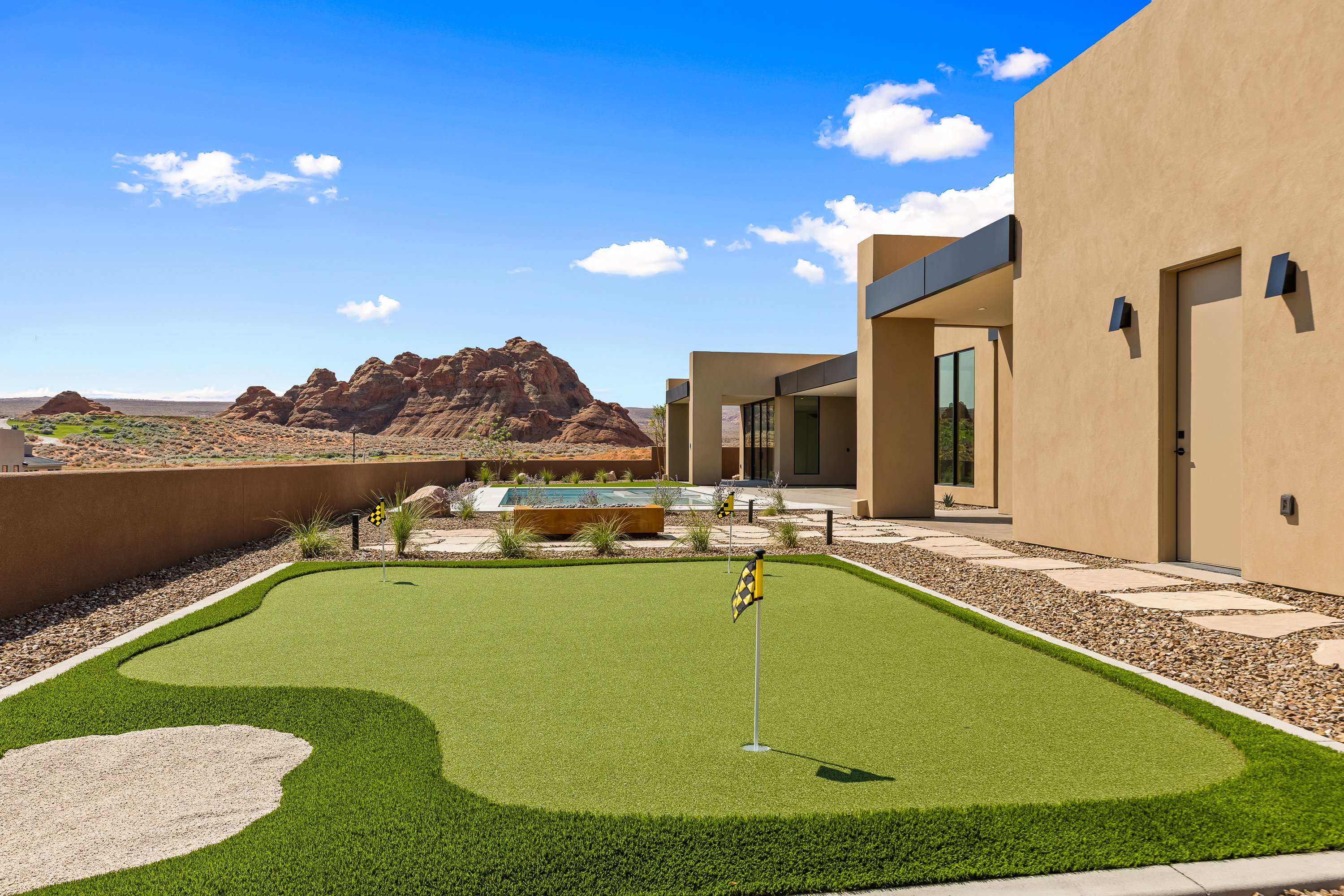 Mini Golf with Sand Trap