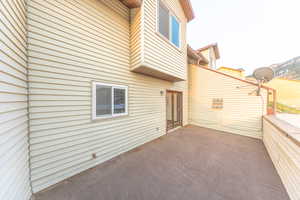 Large deck over 2 car garage