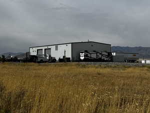 View of pole building featuring a mountain view