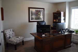 Office/Den/Bedroom flex room