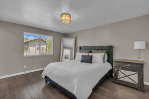 Bedroom with private  3/4 bath