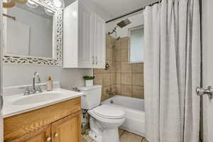 Full bathroom - Upstairs
