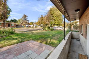 View of patio / terrace featuring a residential view