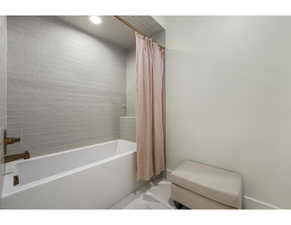 Ensuite 3 with bedroom 3