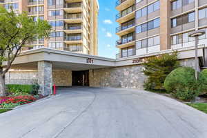 View of apartment building / complex