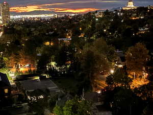 City view with a mountain backdrop
