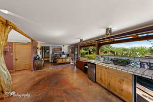 Entertainment Great Room / Wet Bar