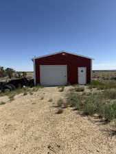 Detached garage with driveway
