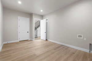 Massive lower laundry