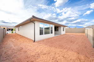 *Photo of a similar unit