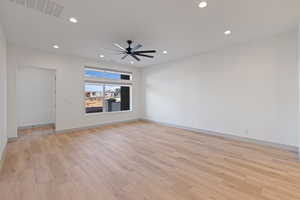 *Photo of a similar unit