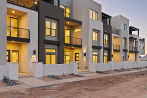 *Photo of a similar unit