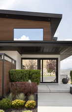 View of home's community