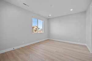 *Photo of a similar unit