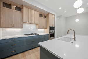 *Photo of a similar unit