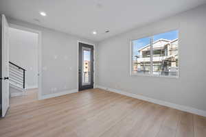 *Photo of a similar unit