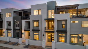 *Photo of a similar unit