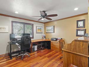 Home office on main floor can be a bedroom