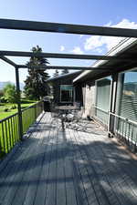 Deck with outdoor dining area
