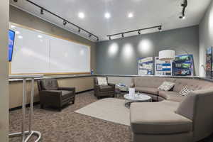 Conference/Creativity Room