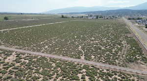 Overview of rural landscape with a mountainous background