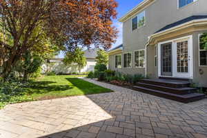 View of paved patio / terrace
