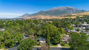 Aerial view of the property's location with mountain views