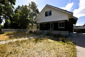 Bungalow-style house with covered porch