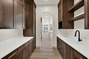 Convenient butler's pantry.