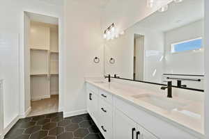 Photo of previously built home- same floorplan