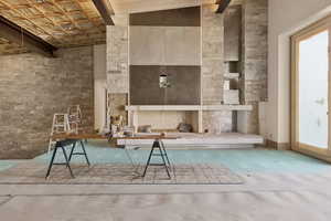 Building lobby with a towering ceiling