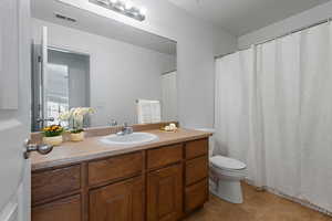 Full Bathroom next to 2nd and 3rd Bedrooms