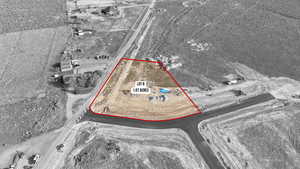 Aerial map of property and surrounding area with property boundaries highlighted