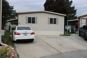 View of manufactured / mobile home