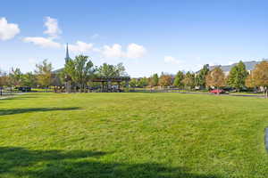 Surrounding community with a lawn