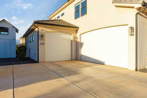 Both garages with driveway