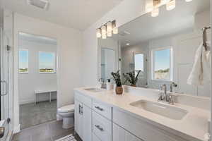 Photo is from previous build and does not reflect actual selections