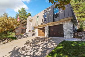 Backs up to National Forest property!