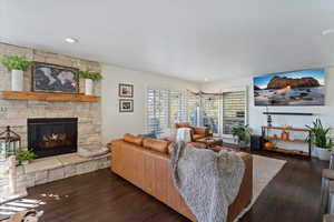 Main level living with gas fireplace