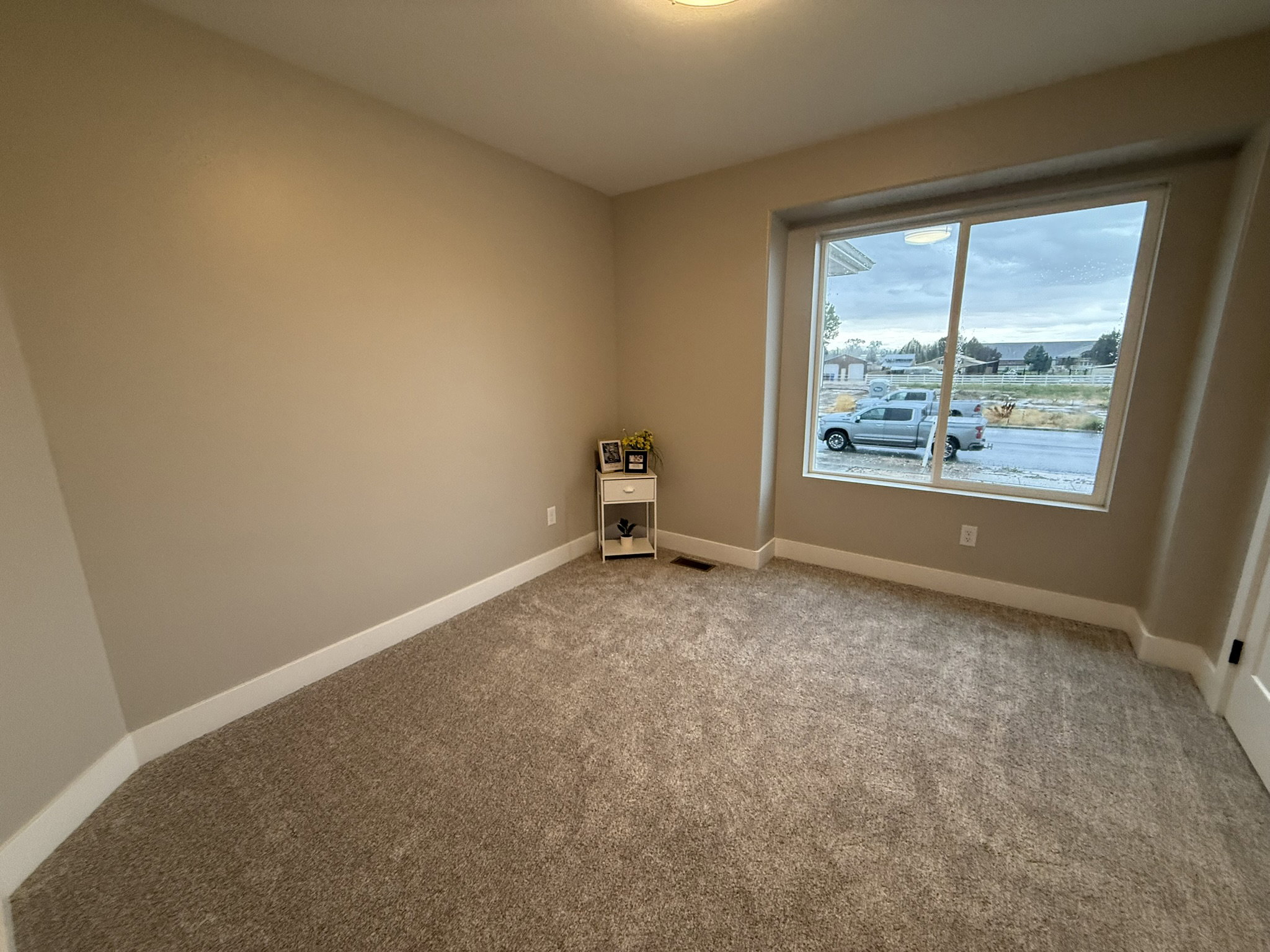 Spare room with carpet