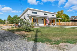 View of front of home featuring a porch
