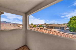 Balcony featuring a residential view