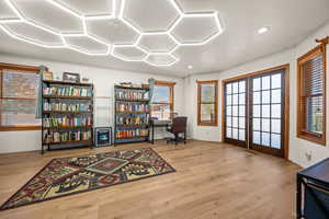 Office located to the right of the front door with it's own access to the front deck