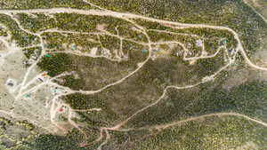 Aerial map of property and surrounding area