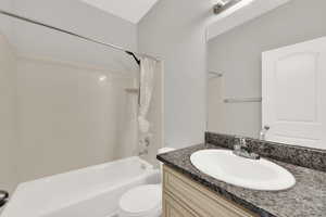 Upstairs full bathroom