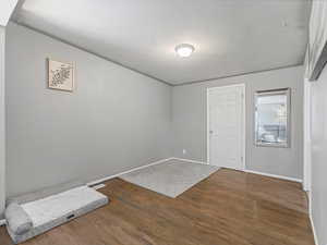 Dining area between family room and kitchen